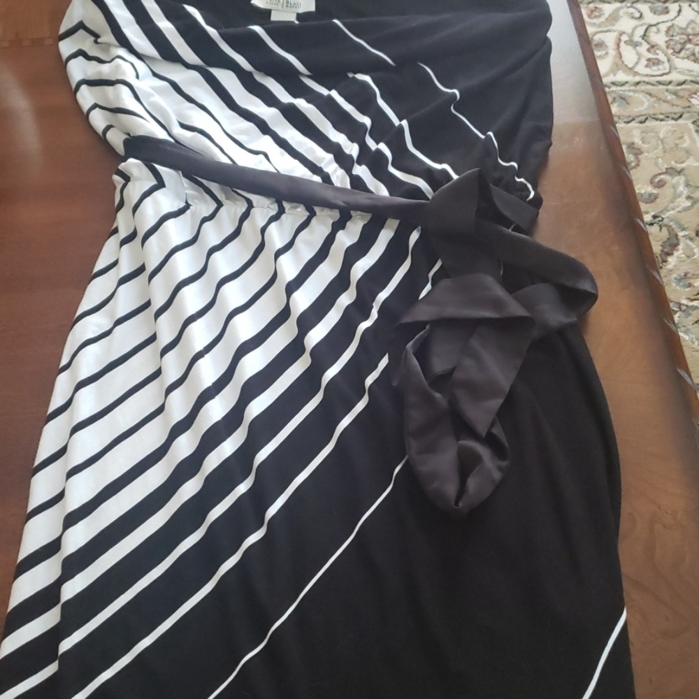 White House black market dress